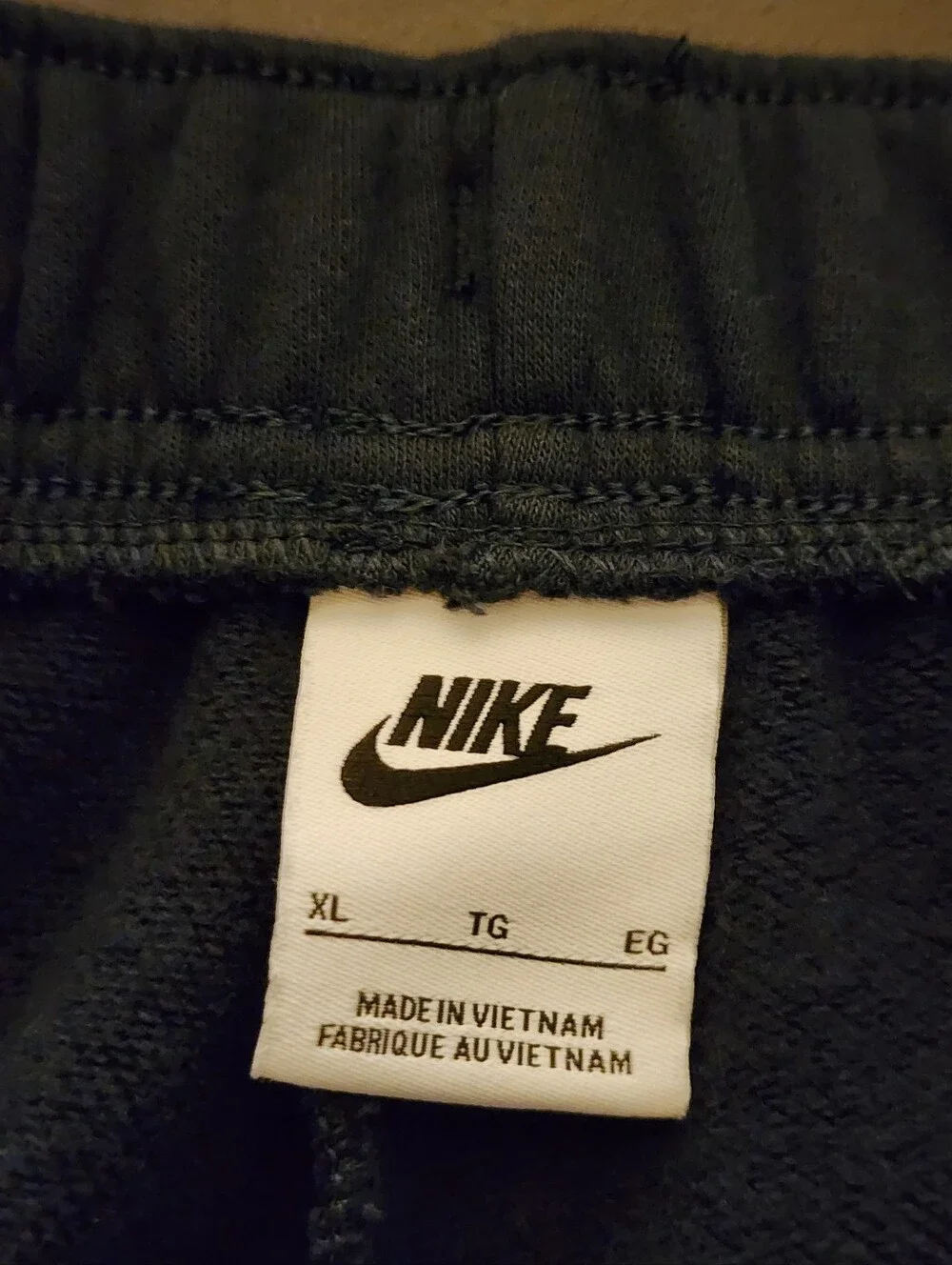 Nike Men’s Deep Navy Cargo Joggers